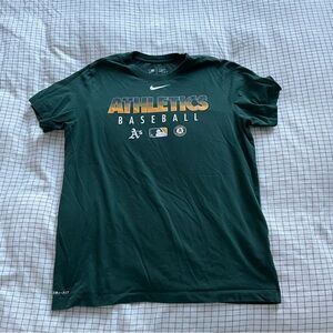 Nike dri fit Athletics Baseball Green T-Shirt